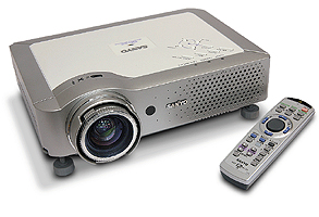 Sanyo PLC-XU86 может подключаться через Wi-Fi 