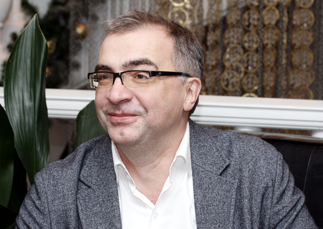 Василий Селюминов: “В 2013 г. направление ИБП Eaton стало вторым по объему продаж в продуктовом портфеле Landata” Василий Селюминов: “В 2013 г. направление ИБП Eaton стало вторым по объему продаж в продуктовом портфеле Landata”