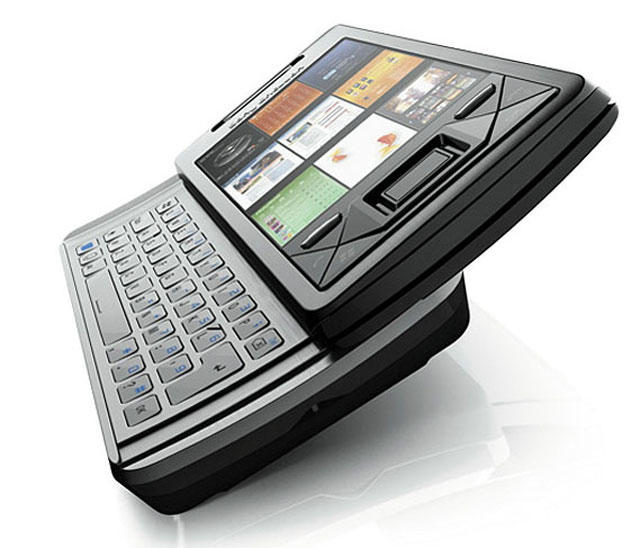 Xperia XP1 с открытой клавиатурой Xperia XP1 с открытой клавиатурой