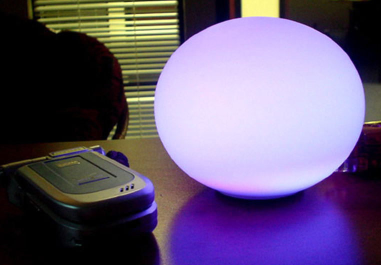 Ambient Stock Orb в процессе работы (источник: Inhabitat.com) Ambient Stock Orb в процессе работы (источник: Inhabitat.com)