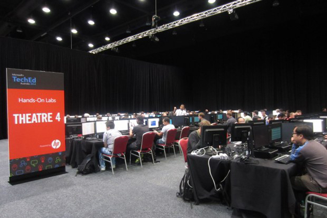 Множество компьютеров на TechEd. Источник: ZDNet. Множество компьютеров на TechEd. Источник: ZDNet.