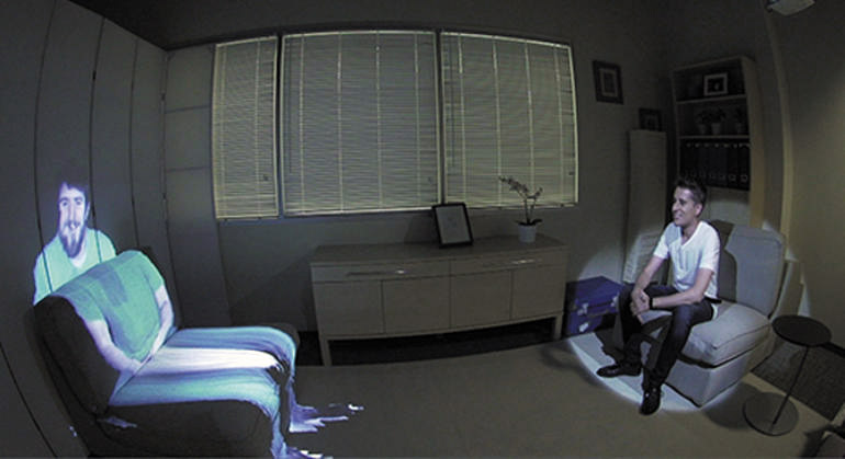 Суть технологии Room2Room состоит в том, чтобы люди могли чувствовать себя более комфортно и естественно, используя видеозвонки для общения Суть технологии Room2Room состоит в том, чтобы люди могли чувствовать себя более комфортно и естественно, используя видеозвонки для общения