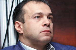 Хусейн Аз-зари: “У заказчиков есть богатый выбор российских мобильных решений”