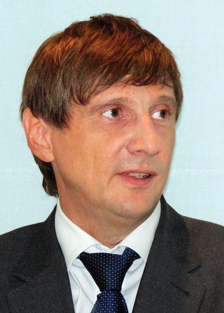 Дмитрий Клешнин верит в то, что стагнация ИТ-рынка рано или поздно закончится Дмитрий Клешнин верит в то, что стагнация ИТ-рынка рано или поздно закончится
