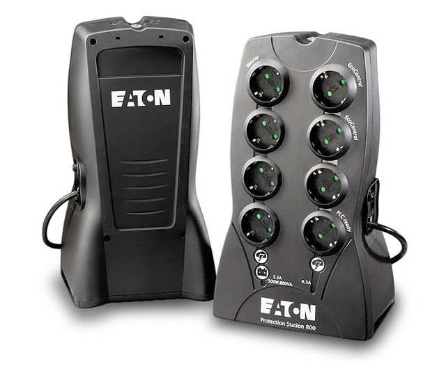 Устройства Eaton Protection Station могут устанавливаться как вертикально, так и горизонтально Устройства Eaton Protection Station могут устанавливаться как вертикально, так и горизонтально