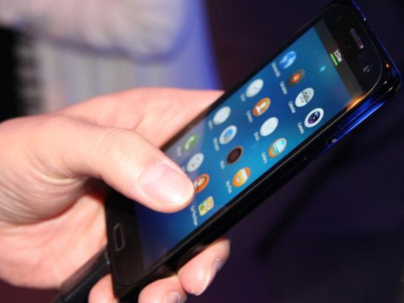Выпуск первых смартфонов на базе Tizen в России и Индии свидетельствует, что Samsung решила сосредоточиться на развивающихся рынках Выпуск первых смартфонов на базе Tizen в России и Индии свидетельствует, что Samsung решила сосредоточиться на развивающихся рынках