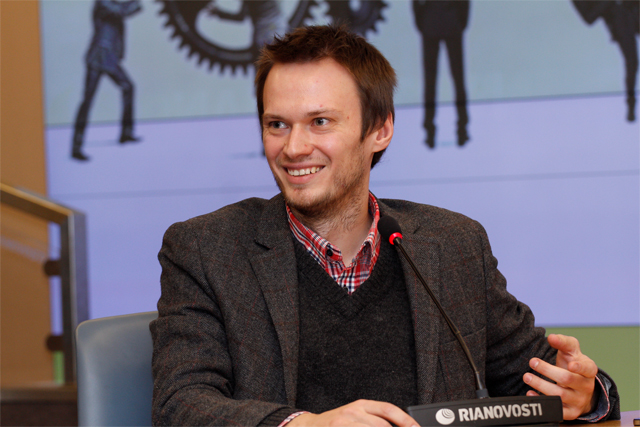 Дмитрий Чистов: “Раньше студенты-технари КВНом занимались в свободное время, а теперь стартапами” Дмитрий Чистов: “Раньше студенты-технари КВНом занимались в свободное время, а теперь стартапами”