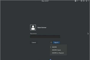 Пользователи рабочих станций могут выбирать между GNOME или GNOME Classic. В релизе Workstation есть возможность выбора рабочего стола GNOME 3 или GNOME Classic. Интерфейс GNOME Classic предоставляет более традиционный рабочий стол GNOME с меню Applications, Places и Files на верхней панели, тогда как GNOME 3 использует подход с фокусом на Activities.