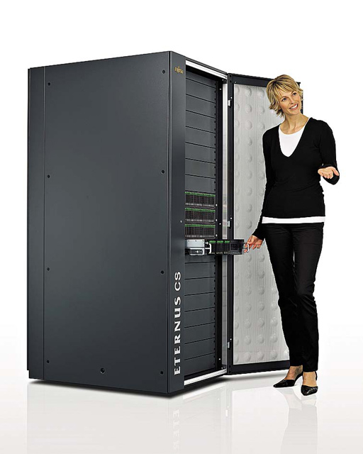 Fujitsu Eternus CS800 S2 устанавливается в стандартной 19-дюймовой стойке Fujitsu Eternus CS800 S2 устанавливается в стандартной 19-дюймовой стойке