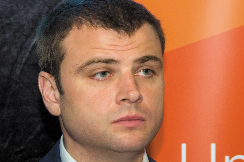 Михаил Комаров