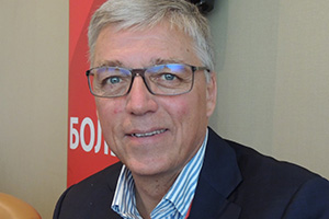 Мишель Изнар