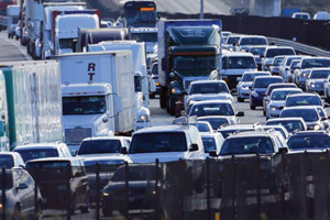 Американские регуляторы потребуют от автопроизводителей оборудовать машины средствами передачи данных ближнего радиуса действия